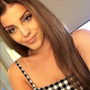 Meet your Posher, Elise